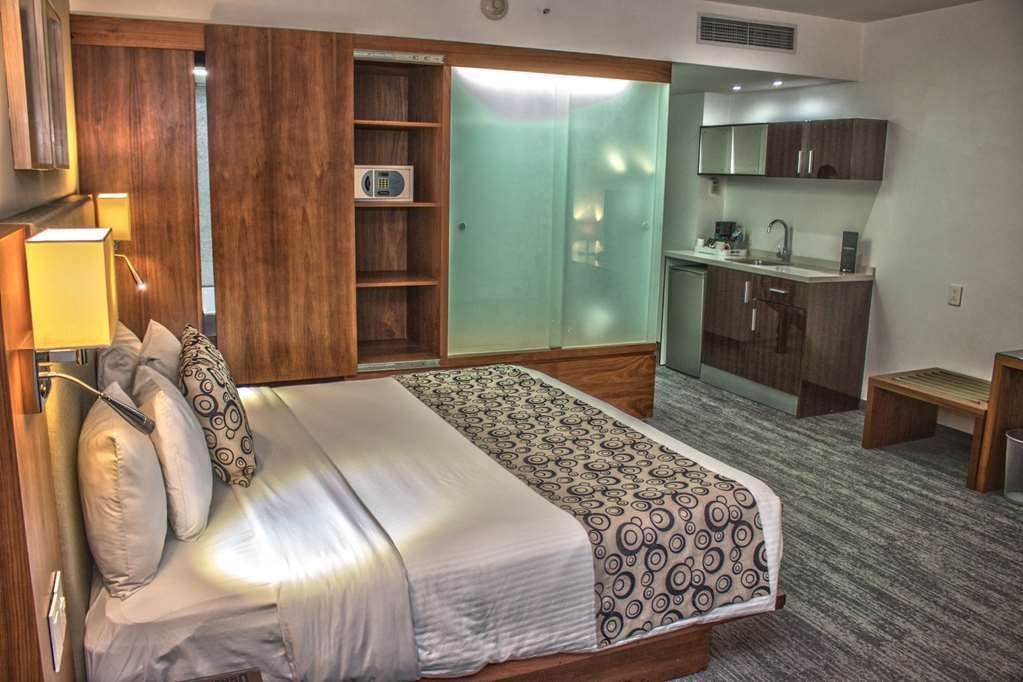 Casa Inn Premium Hotel Queretaro Room photo